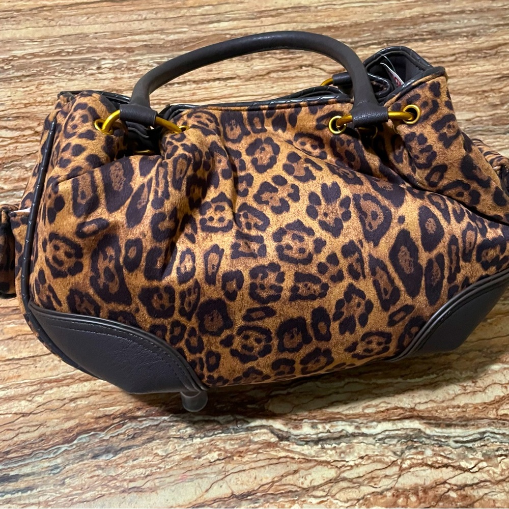 Juicy Couture - Picture 5 of 11
